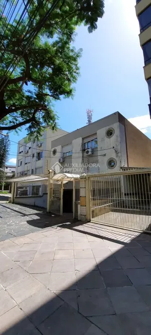 Foto 1 de Apartamento com 1 Quarto à venda, 50m² em Passo da Areia, Porto Alegre