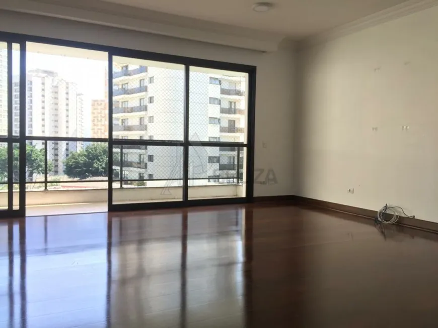 Foto 1 de Apartamento com 4 Quartos para venda ou aluguel, 198m² em Vila Ester, São Paulo