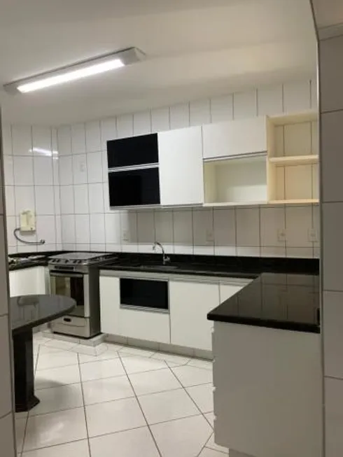 Foto 1 de Apartamento com 4 Quartos à venda, 145m² em Vigilato Pereira, Uberlândia