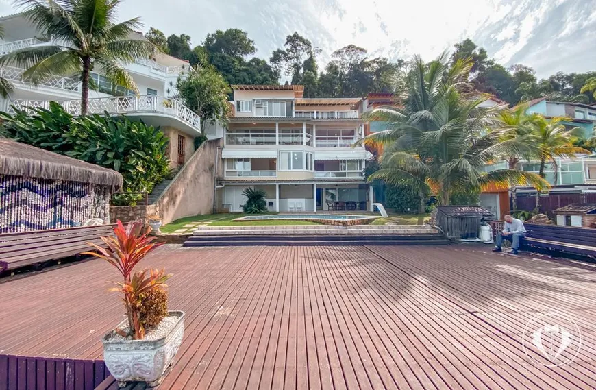 Foto 1 de Casa de Condomínio com 5 Quartos à venda, 300m² em Portogalo, Angra dos Reis