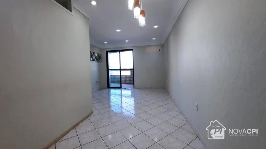 Foto 1 de Apartamento com 3 Quartos à venda, 120m² em Vila Tupi, Praia Grande