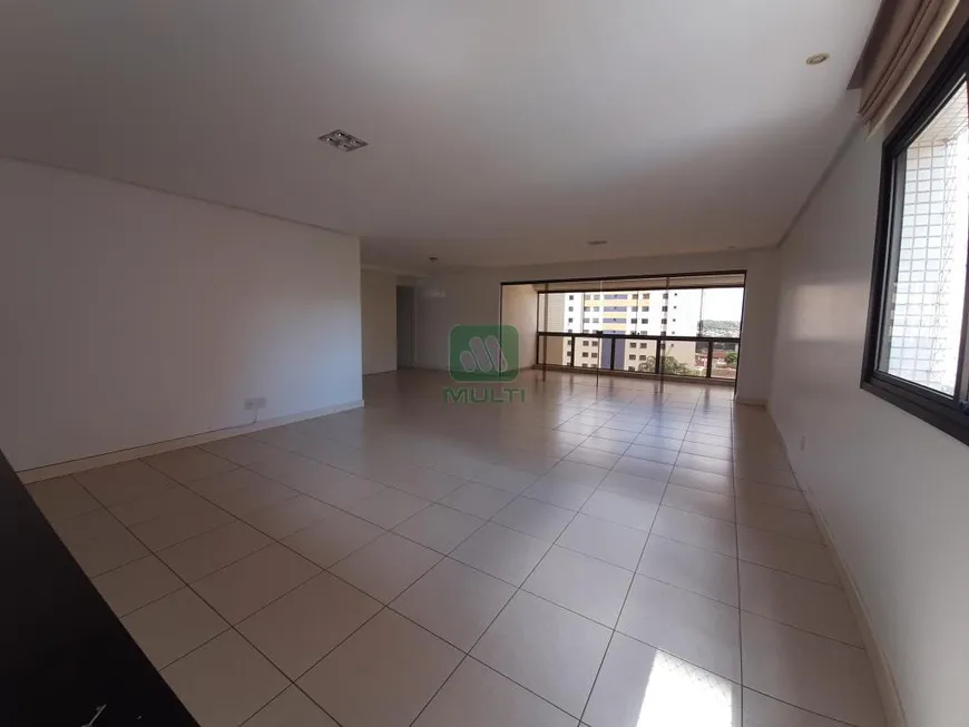 Foto 1 de Apartamento com 3 Quartos à venda, 187m² em Centro, Uberlândia