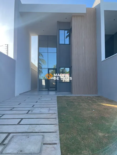 Foto 1 de Casa com 4 Quartos à venda, 151m² em Centro, Eusébio