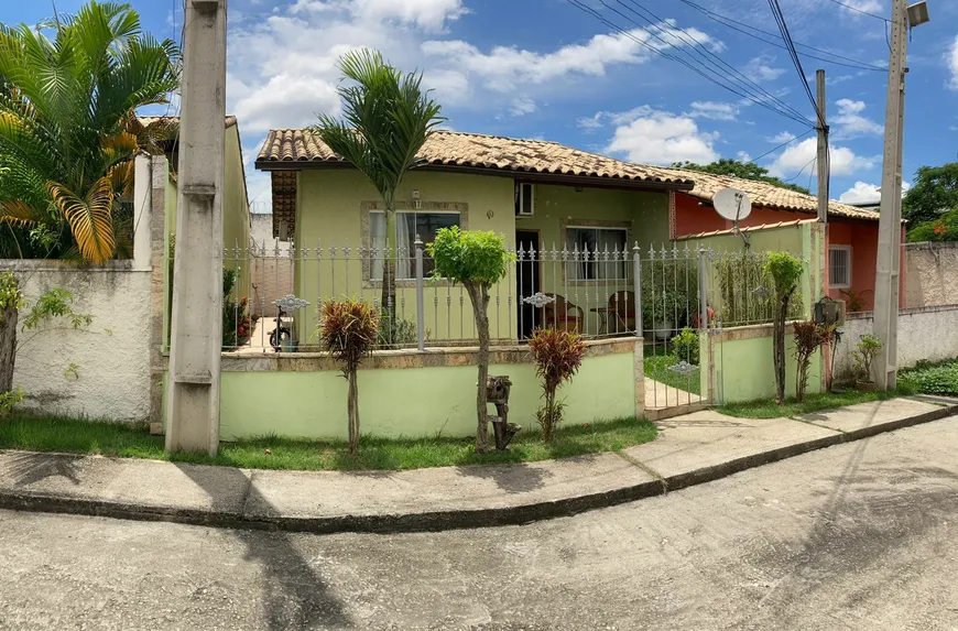 Foto 1 de Casa com 2 Quartos à venda, 120m² em Santa Luzia, São Gonçalo