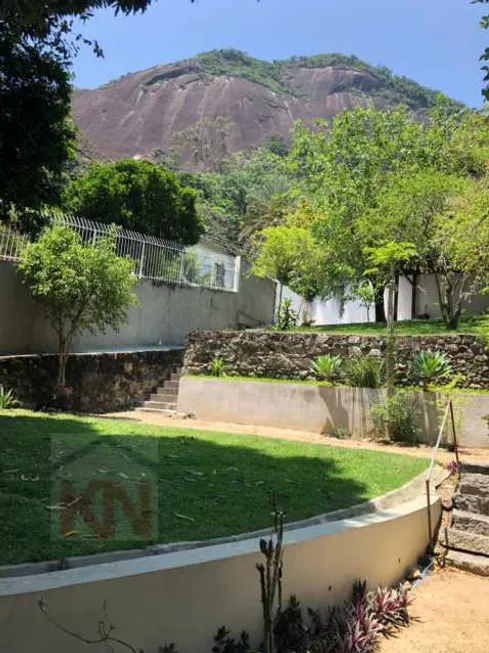 Foto 1 de Casa com 4 Quartos à venda, 400m² em Cosme Velho, Rio de Janeiro