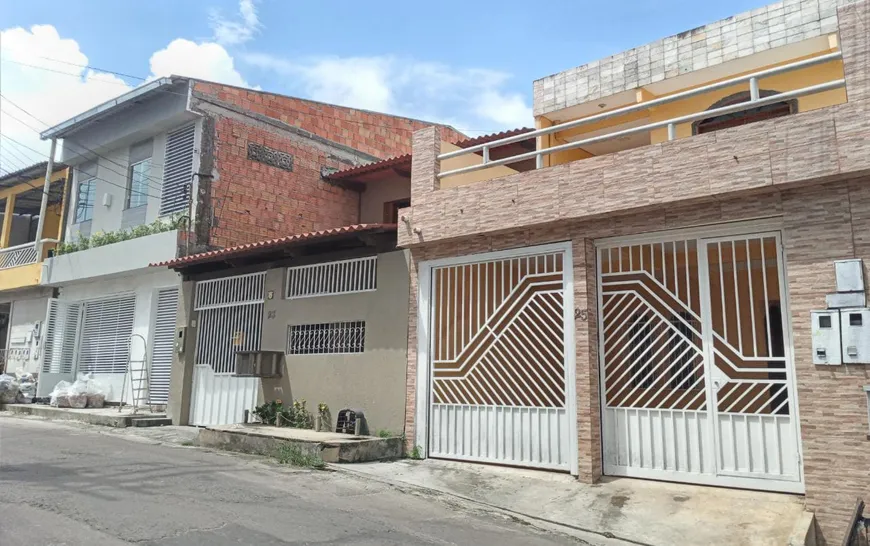 Foto 1 de Apartamento com 2 Quartos à venda, 110m² em Ponta Negra, Manaus