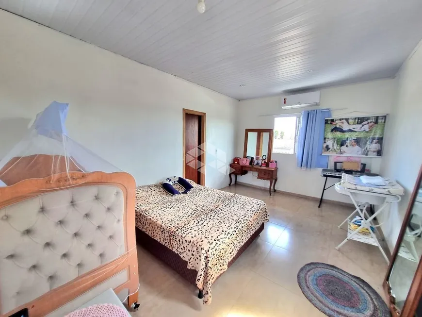 Foto 1 de Casa com 3 Quartos à venda, 60m² em Olaria, Canoas