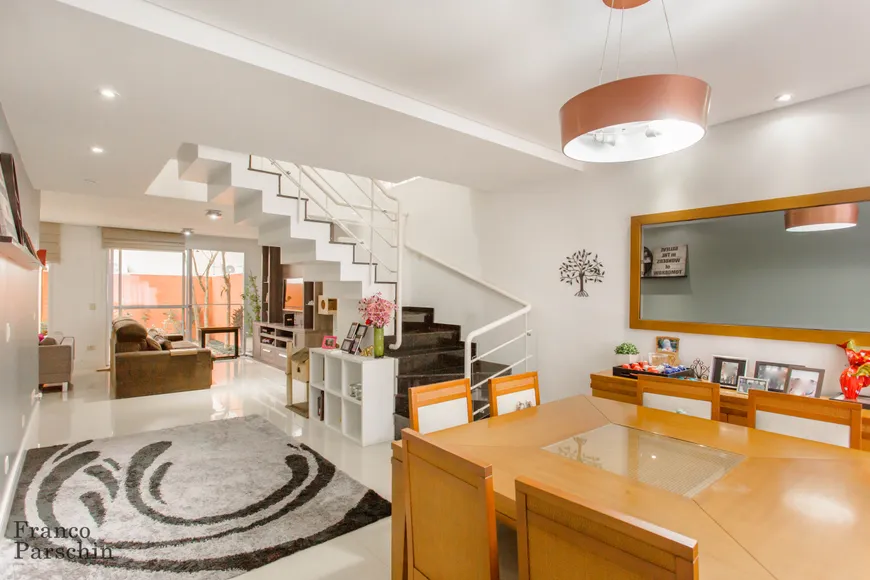 Foto 1 de Casa de Condomínio com 3 Quartos à venda, 190m² em Jardim Prudência, São Paulo