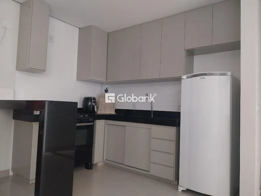 Foto 1 de Apartamento com 2 Quartos à venda, 62m² em Ibituruna, Montes Claros