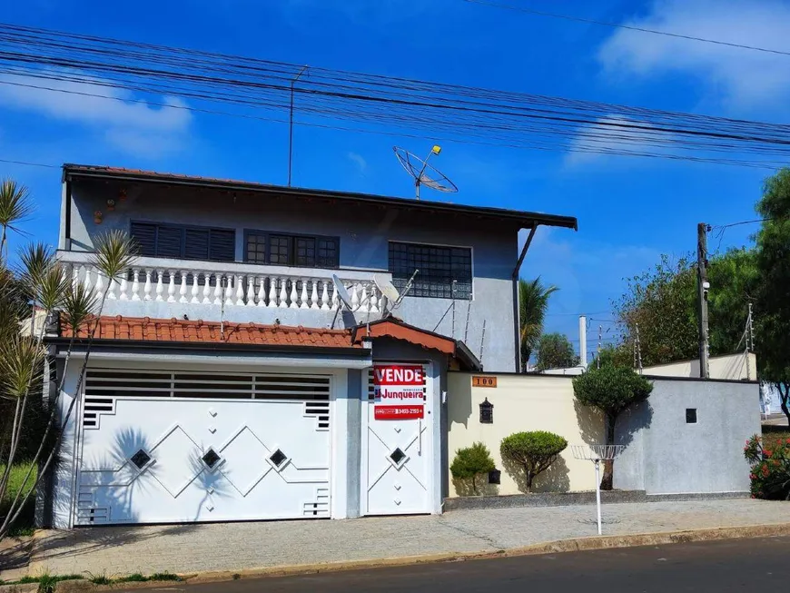 Foto 1 de Casa com 3 Quartos à venda, 182m² em Loteamento Santa Maria, Rio das Pedras