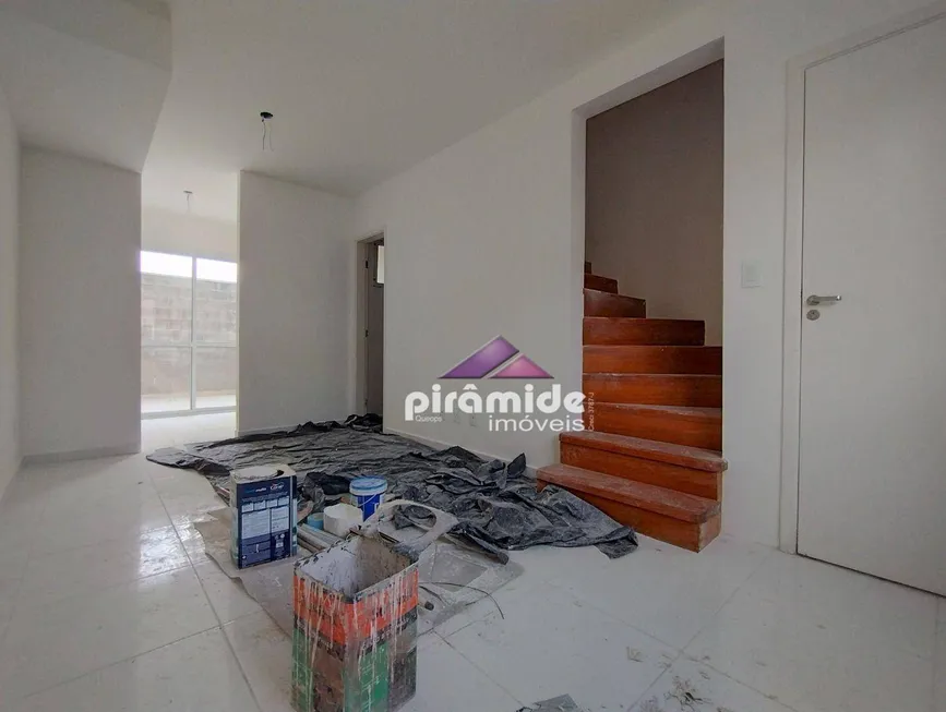 Foto 1 de Casa de Condomínio com 2 Quartos à venda, 98m² em Jardim Colonia, Jacareí
