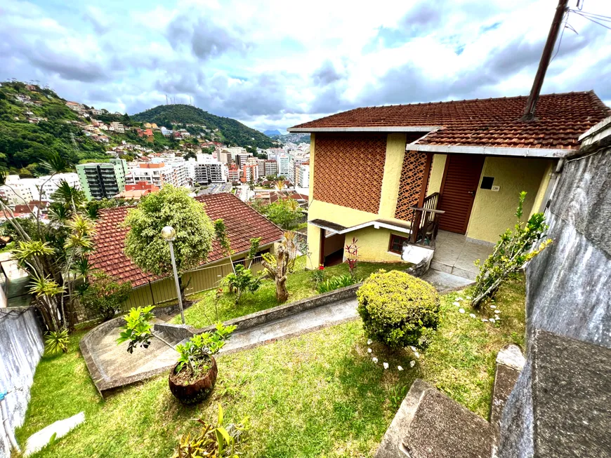 Foto 1 de Casa com 3 Quartos à venda, 143m² em Agriões, Teresópolis