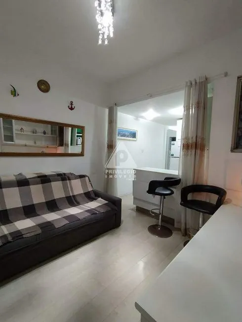 Foto 1 de Apartamento com 1 Quarto à venda, 47m² em Copacabana, Rio de Janeiro