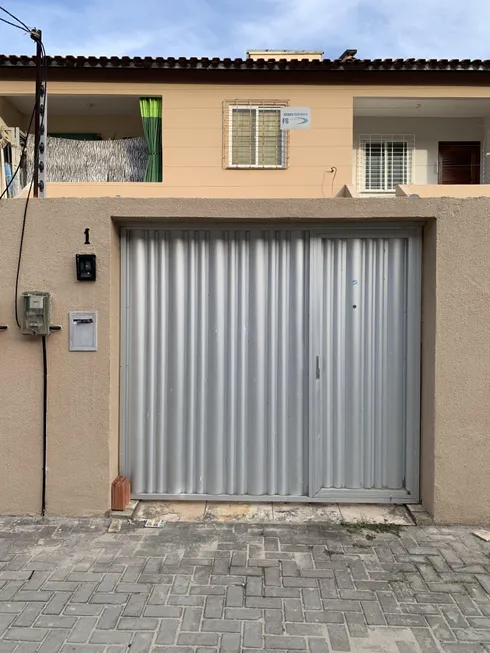 Foto 1 de Casa com 2 Quartos para alugar, 80m² em Loteamento Sol Nascente, Aquiraz