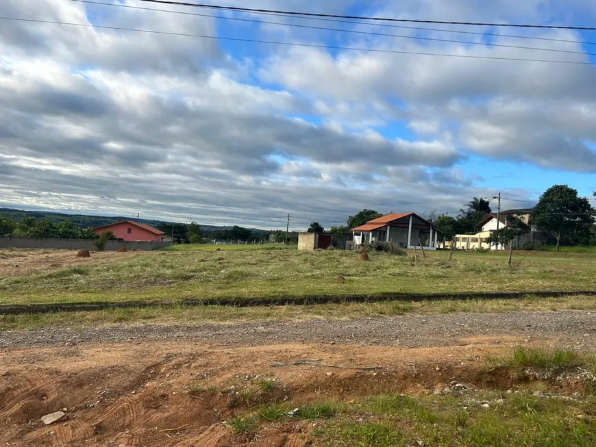 Foto 1 de Lote/Terreno à venda, 1000m² em DISTRITO DO PORTO, Capela do Alto