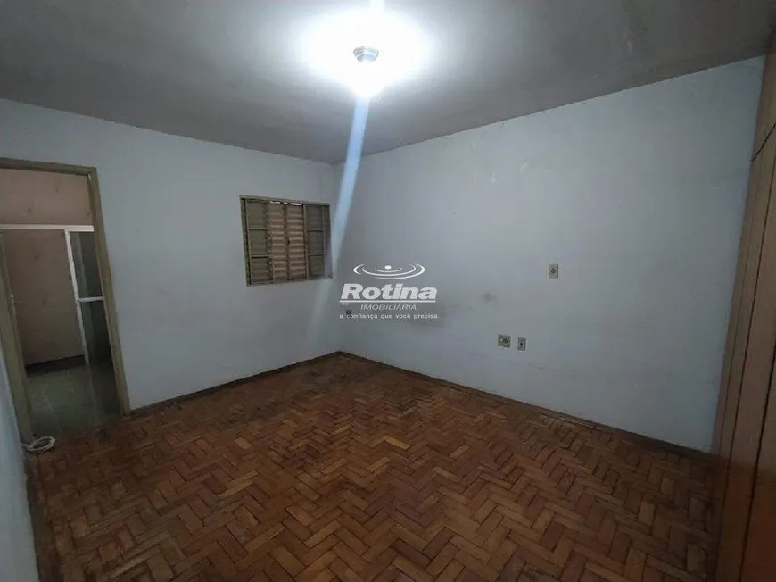 Foto 1 de Casa com 4 Quartos à venda, 199m² em Osvaldo Rezende, Uberlândia