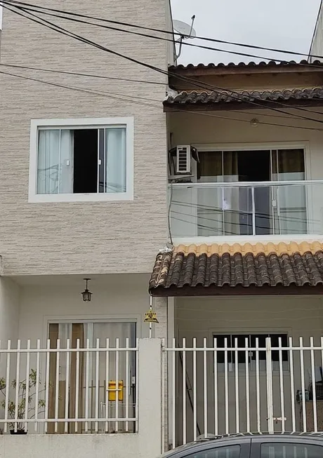 Foto 1 de Casa com 2 Quartos à venda, 89m² em Vale das Palmeiras, Macaé