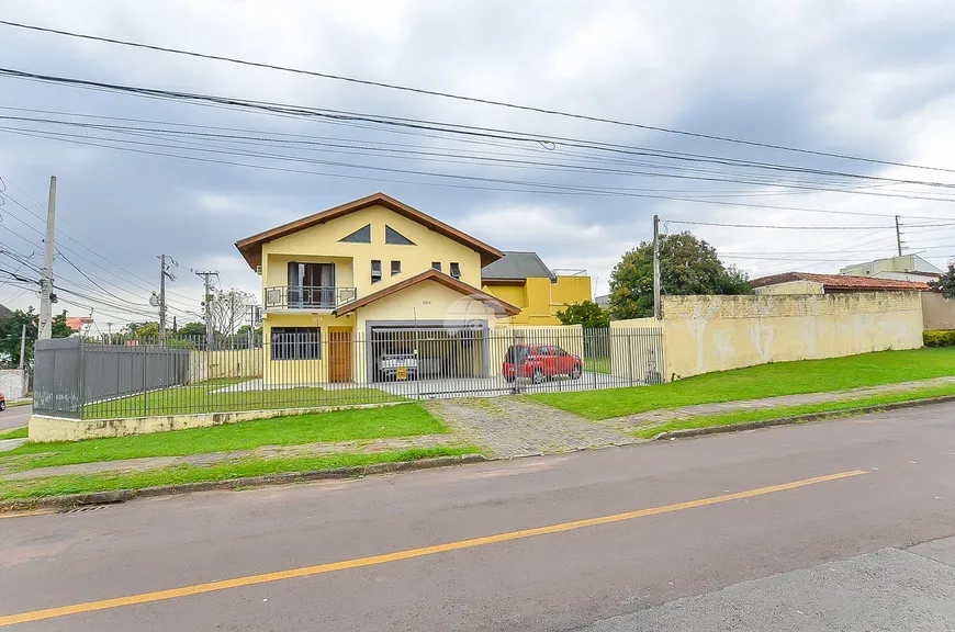 Foto 1 de Casa com 2 Quartos à venda, 238m² em Santa Quitéria, Curitiba