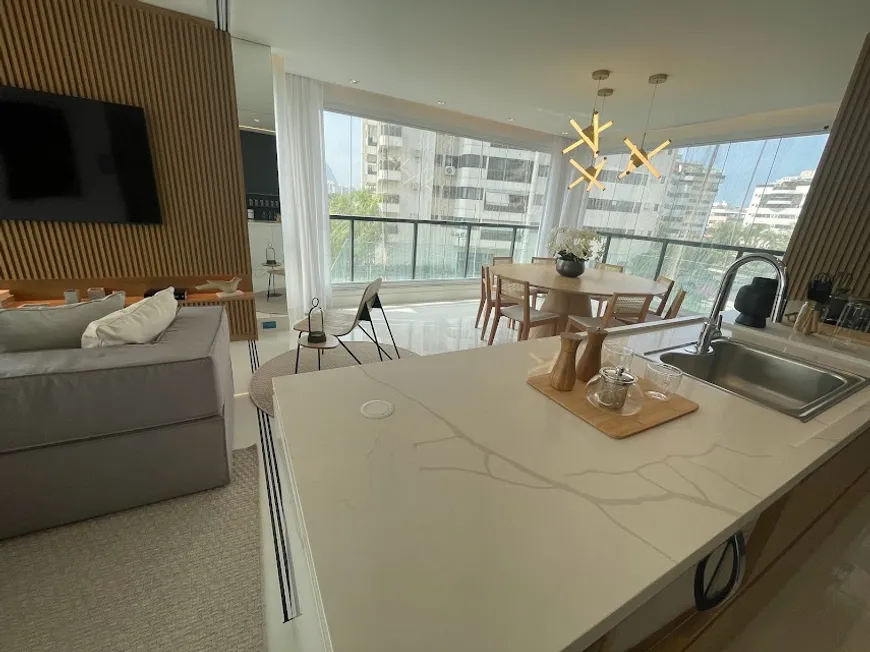 Foto 1 de Apartamento com 4 Quartos à venda, 147m² em Barra da Tijuca, Rio de Janeiro