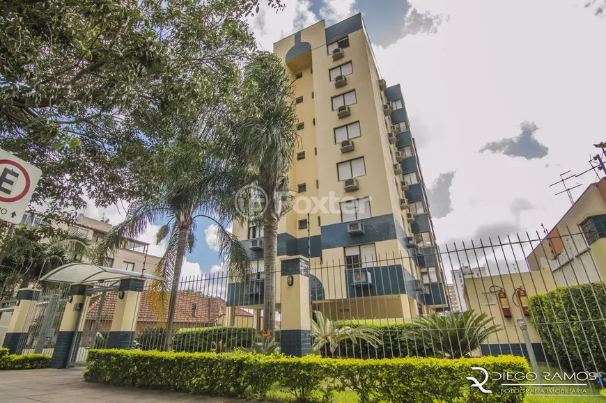 Foto 1 de Apartamento com 2 Quartos à venda, 67m² em Passo da Areia, Porto Alegre