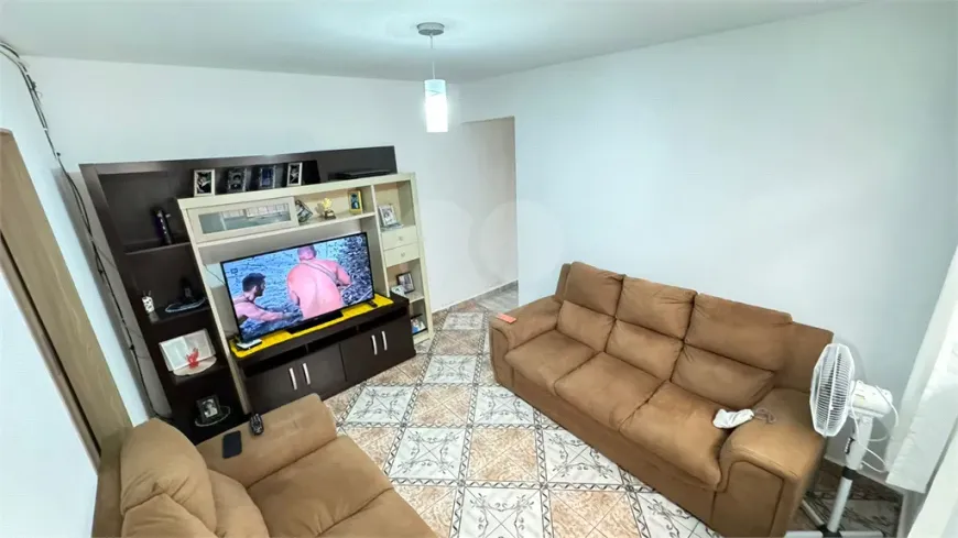 Foto 1 de Casa com 2 Quartos à venda, 80m² em Jardim São Luís, São Paulo