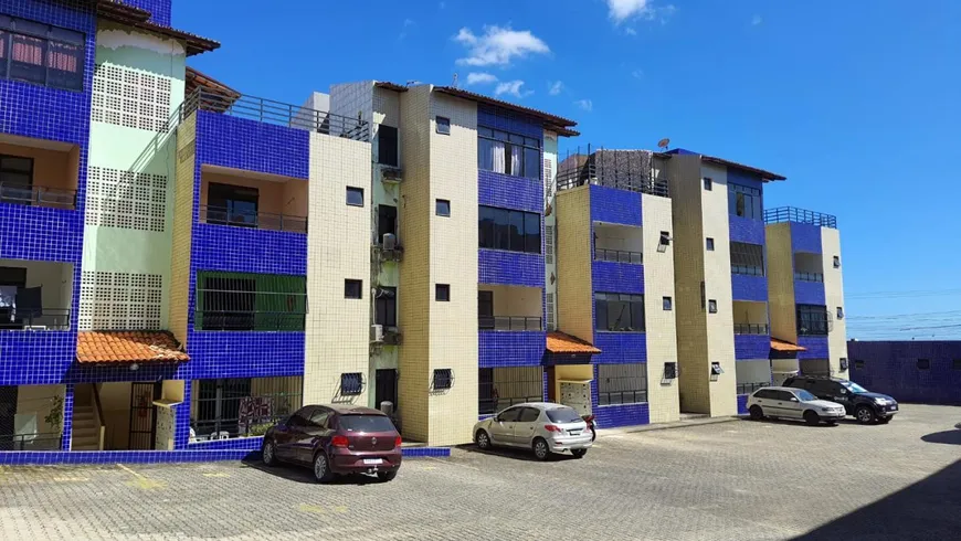 Foto 1 de Apartamento com 3 Quartos para alugar, 70m² em Icarai, Caucaia