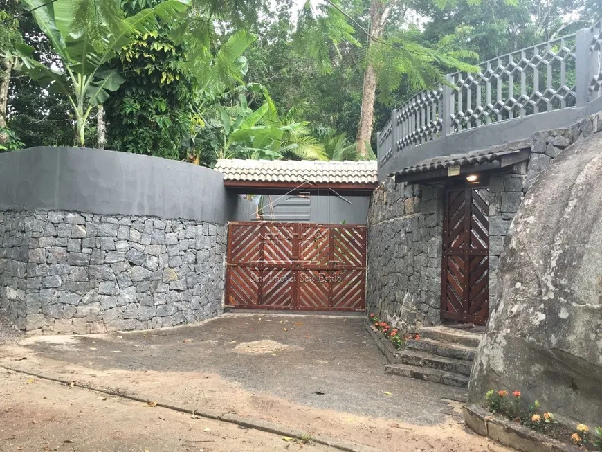 Foto 1 de Casa com 5 Quartos à venda, 400m² em Tabatinga, Caraguatatuba