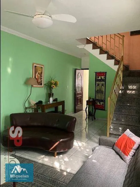 Foto 1 de Sobrado com 4 Quartos à venda, 220m² em Vila Constança, São Paulo