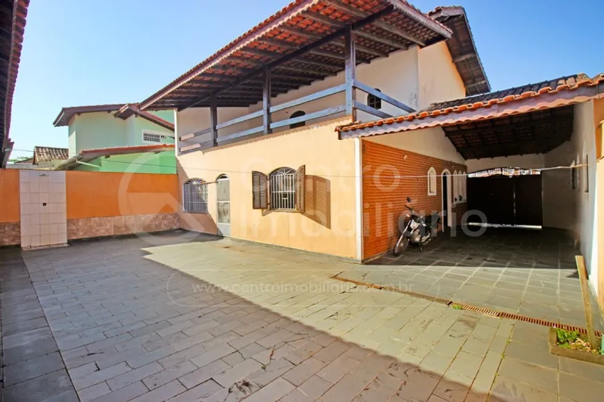 Foto 1 de Casa com 3 Quartos à venda, 264m² em Balneario Sao Joao Batista , Peruíbe