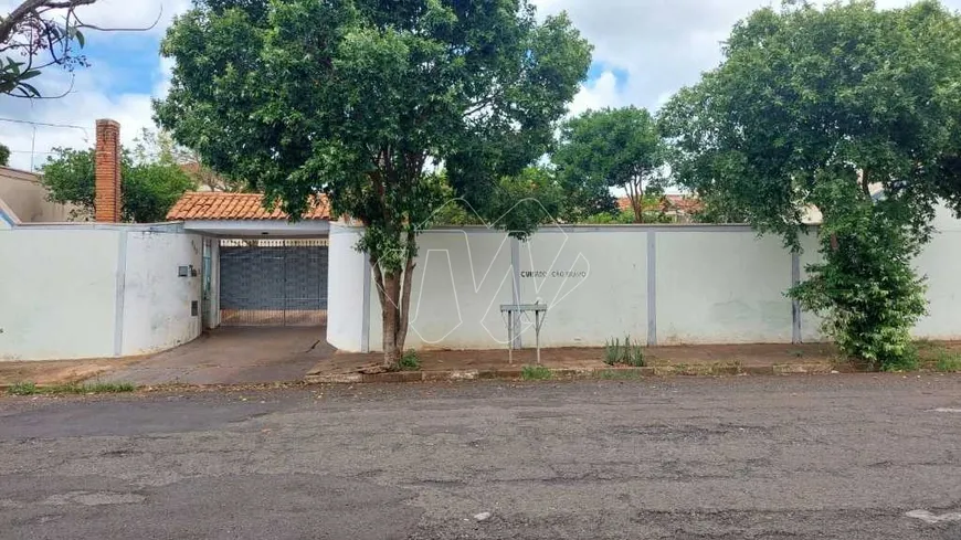 Foto 1 de Casa com 3 Quartos à venda, 210m² em Parque Laranjeiras, Araraquara