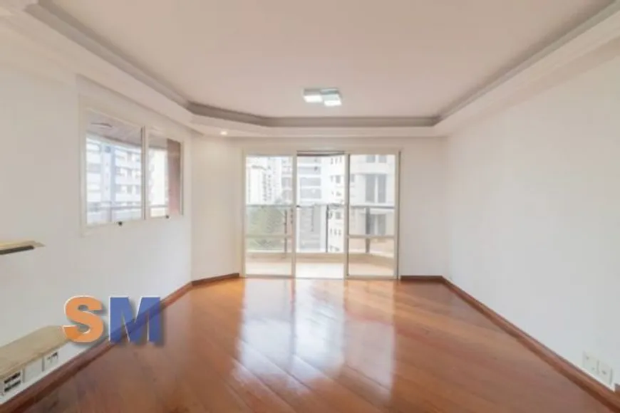 Foto 1 de Apartamento com 4 Quartos para alugar, 210m² em Vila Nova Conceição, São Paulo