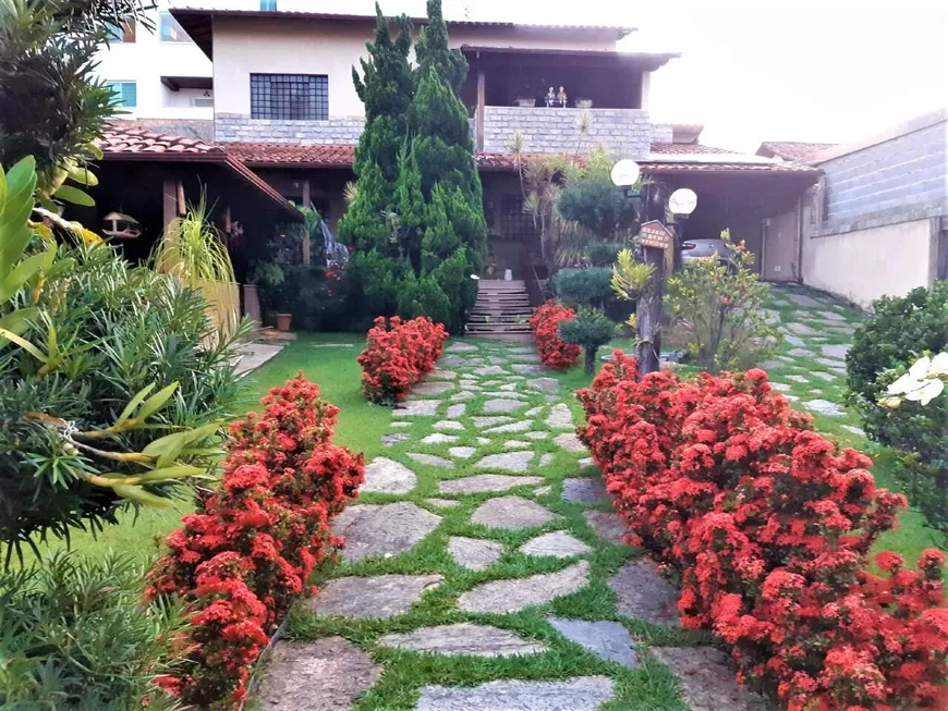 Foto 1 de Casa com 4 Quartos à venda, 321m² em Castelo, Belo Horizonte