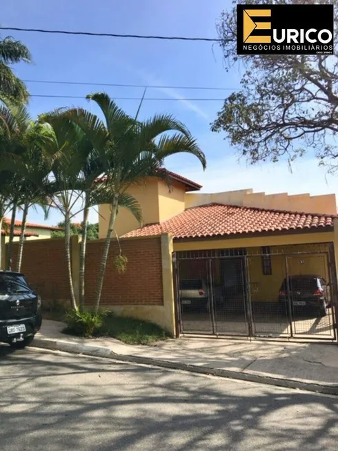 Foto 1 de Fazenda/Sítio com 3 Quartos à venda, 380m² em BAIRRO PINHEIRINHO, Vinhedo