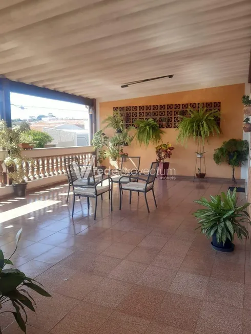 Foto 1 de Casa com 3 Quartos à venda, 190m² em Jardim dos Oliveiras, Campinas