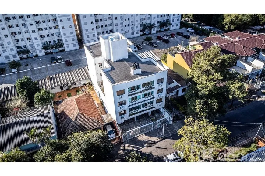 Foto 1 de Apartamento com 1 Quarto à venda, 58m² em Sarandi, Porto Alegre