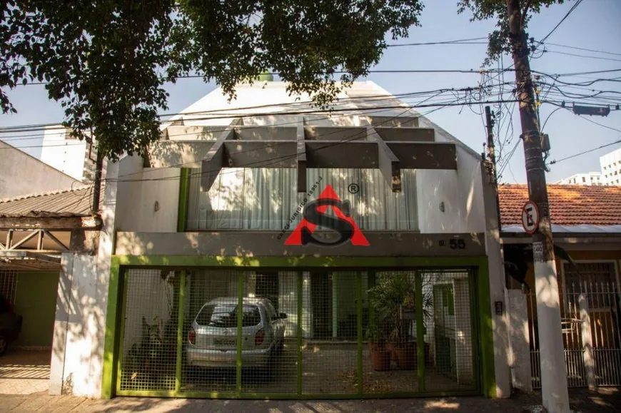 Foto 1 de Sobrado com 4 Quartos para venda ou aluguel, 200m² em Moema, São Paulo