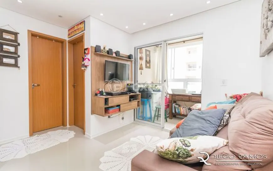 Foto 1 de Apartamento com 2 Quartos à venda, 47m² em Morro Santana, Porto Alegre