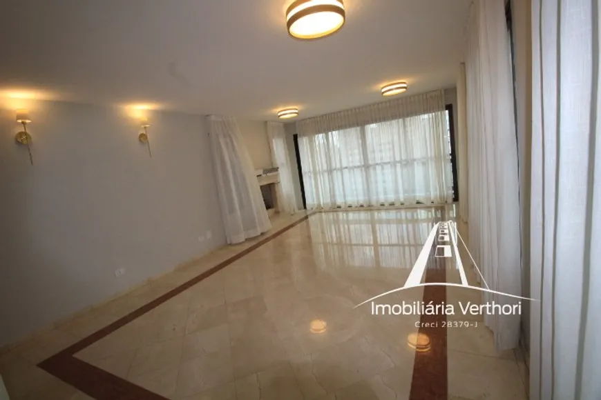 Foto 1 de Apartamento com 4 Quartos à venda, 225m² em Jardim Vila Mariana, São Paulo