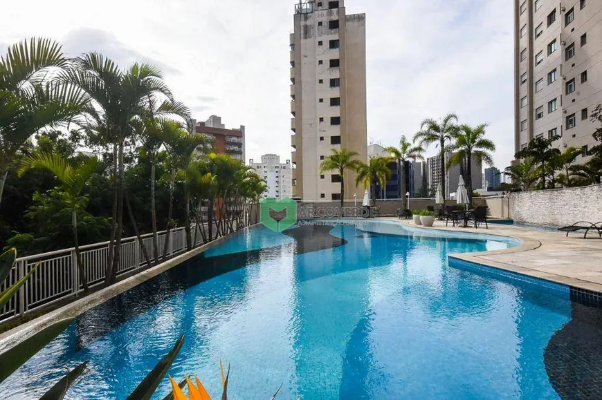 Foto 1 de Apartamento com 3 Quartos à venda, 193m² em Vila Suzana, São Paulo