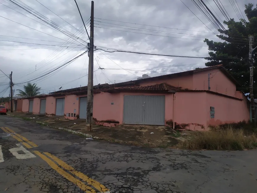 Foto 1 de Casa com 2 Quartos à venda, 350m² em Setor Criméia Leste, Goiânia