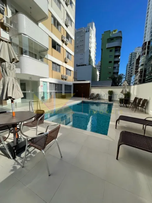 Foto 1 de Apartamento com 4 Quartos à venda, 223m² em Centro, Balneário Camboriú