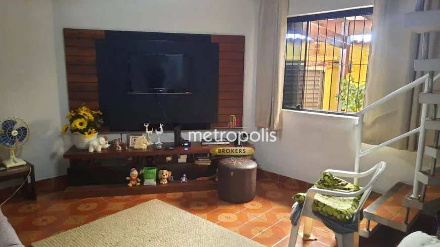 Foto 1 de Sobrado com 2 Quartos à venda, 113m² em Campestre, Santo André