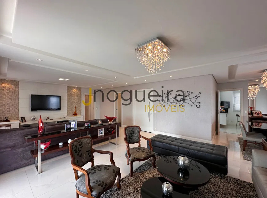 Foto 1 de Apartamento com 4 Quartos para venda ou aluguel, 243m² em Jardim Marajoara, São Paulo
