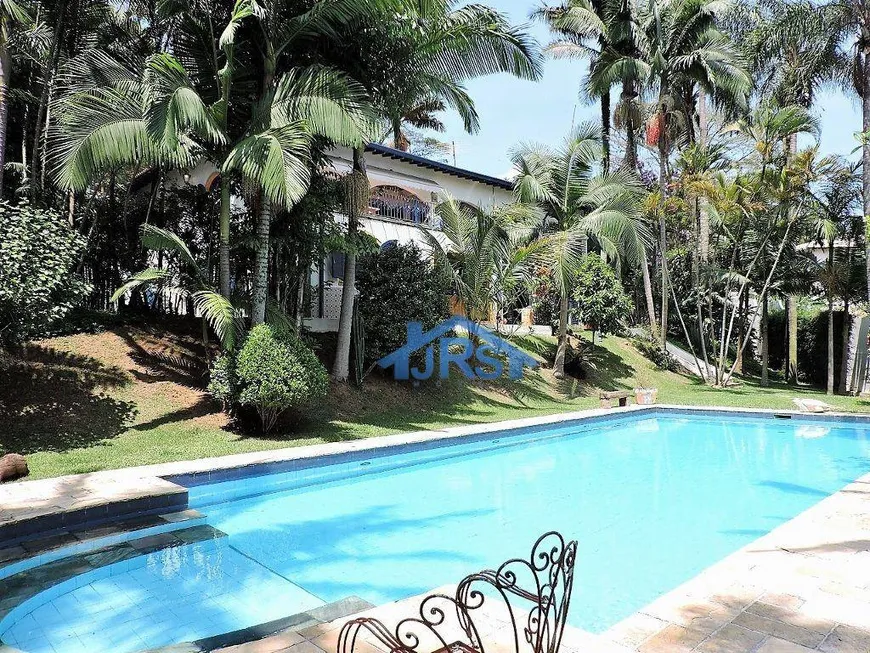 Foto 1 de Casa de Condomínio com 4 Quartos para venda ou aluguel, 550m² em Chácara Granja Velha, Cotia