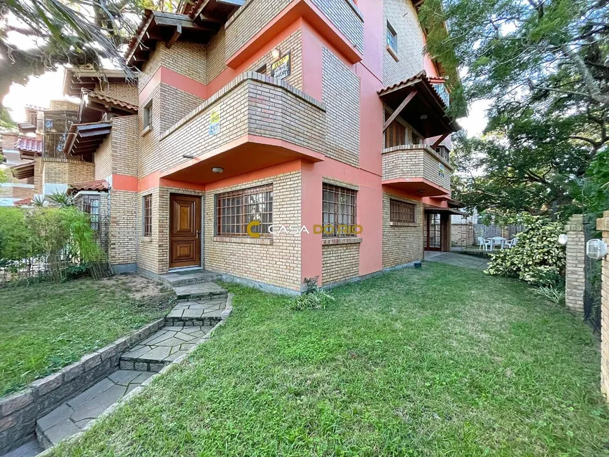 Foto 1 de Casa de Condomínio com 3 Quartos à venda, 269m² em Ipanema, Porto Alegre