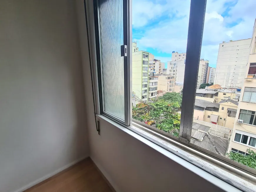 Foto 1 de Apartamento com 1 Quarto à venda, 33m² em Copacabana, Rio de Janeiro