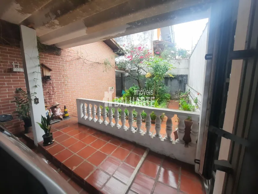 Foto 1 de Casa com 2 Quartos à venda, 200m² em Vila Marari, São Paulo