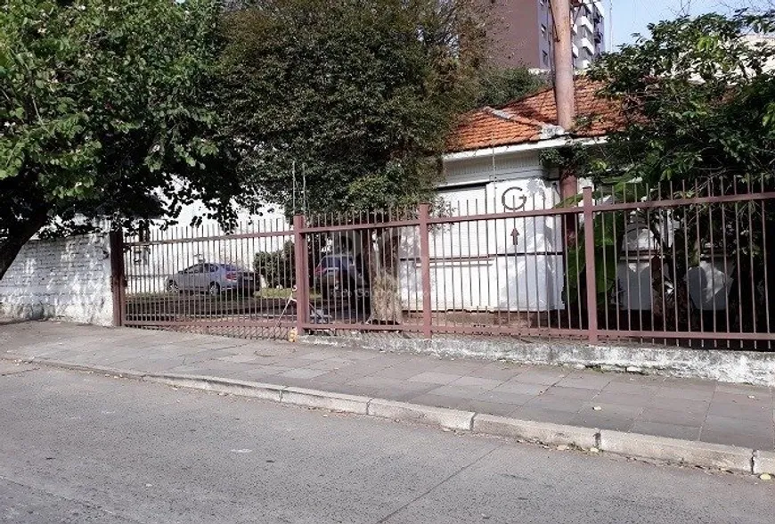 Foto 1 de Lote/Terreno à venda, 377m² em São João, Porto Alegre