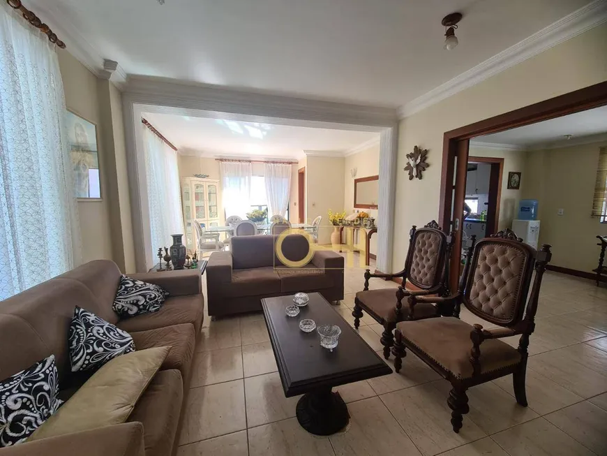 Foto 1 de Apartamento com 3 Quartos à venda, 169m² em Goiabeiras, Cuiabá