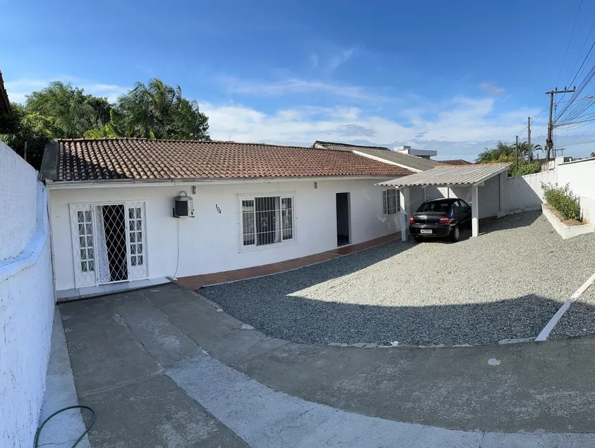 Foto 1 de Casa com 3 Quartos à venda, 60m² em Jarivatuba, Joinville